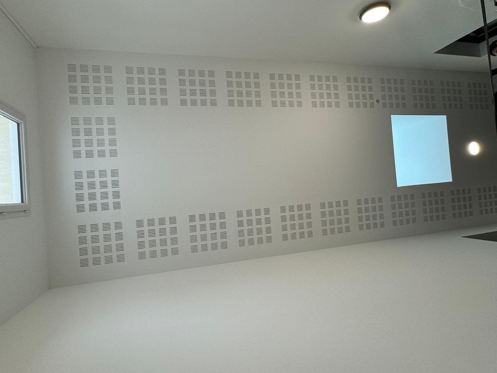 Faux plafond avec intégration de spots